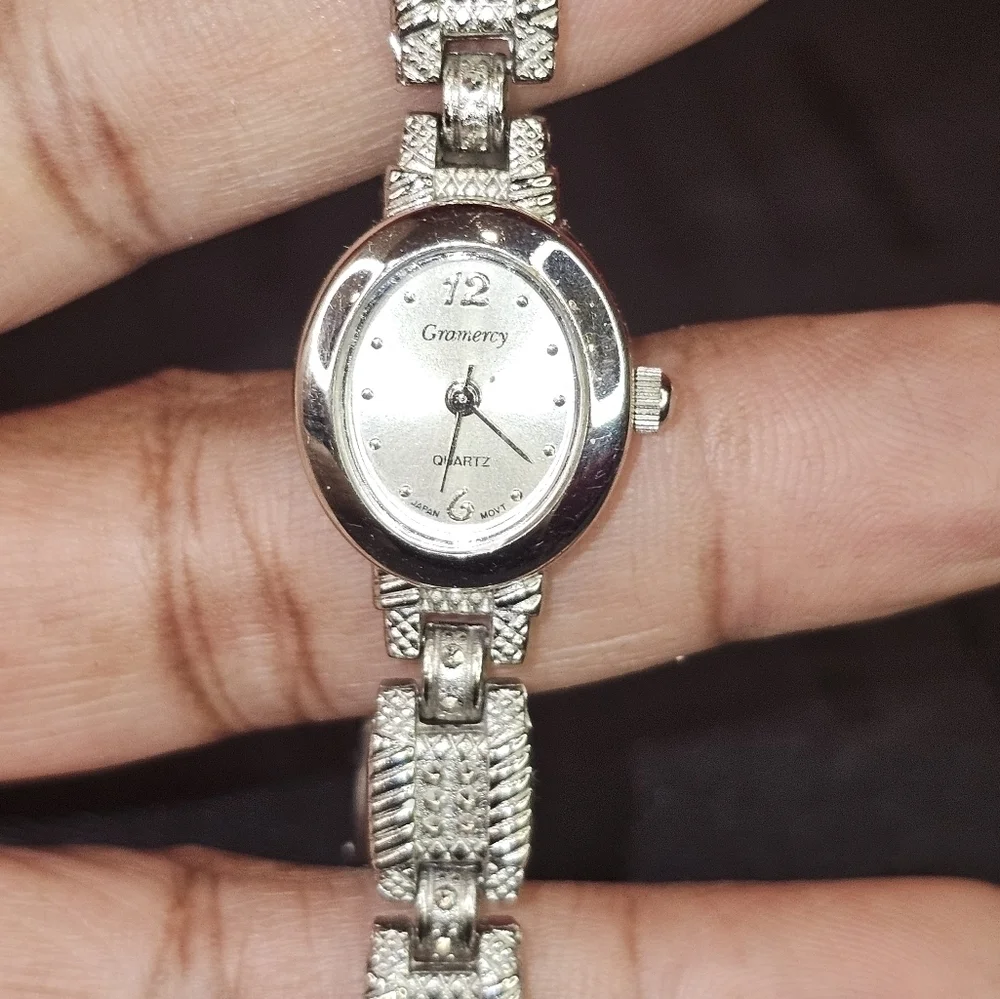 Vintage Gramercy Quartz CT694 Japan Movt Watch